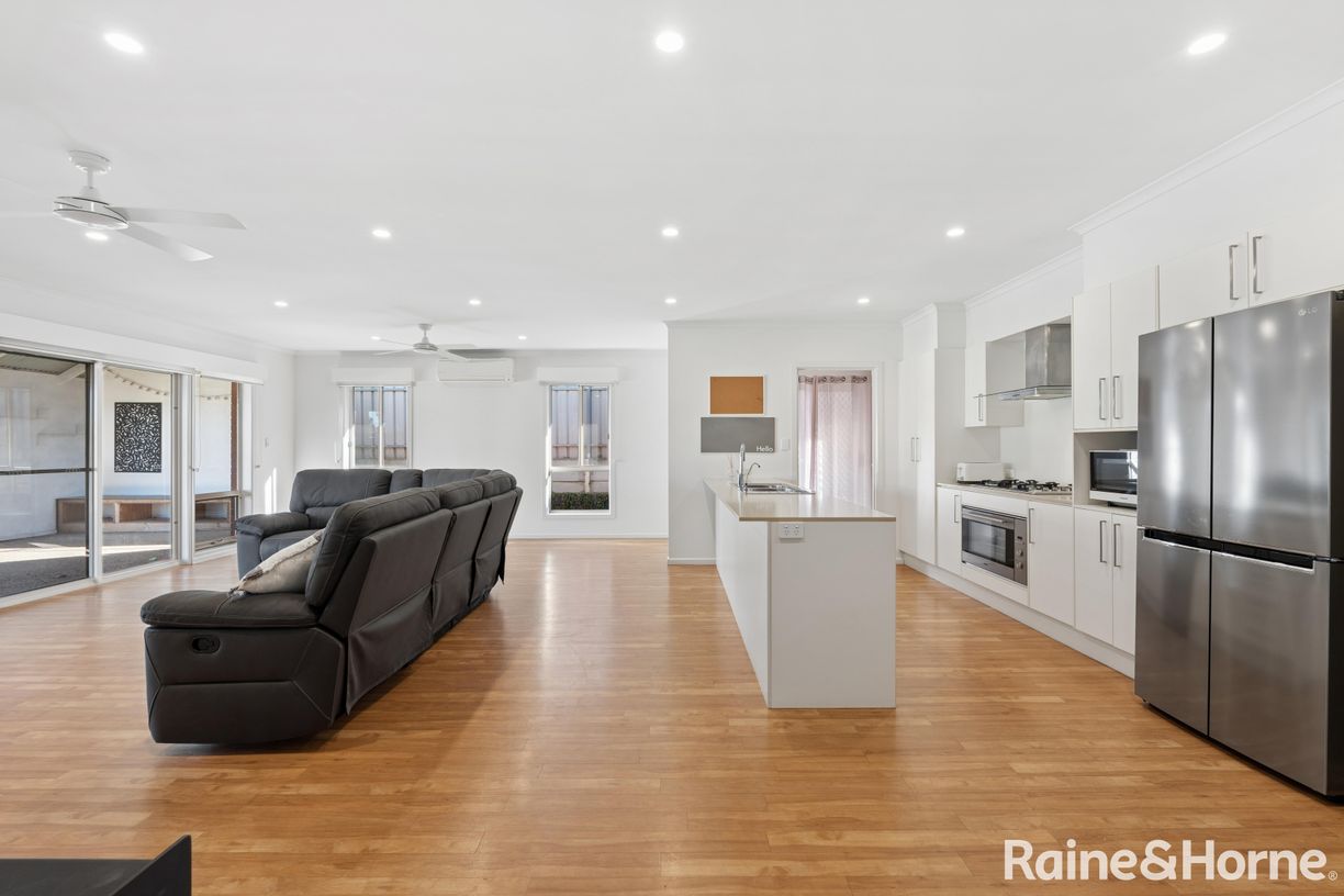 3 Carex Court — photo 3 of 22