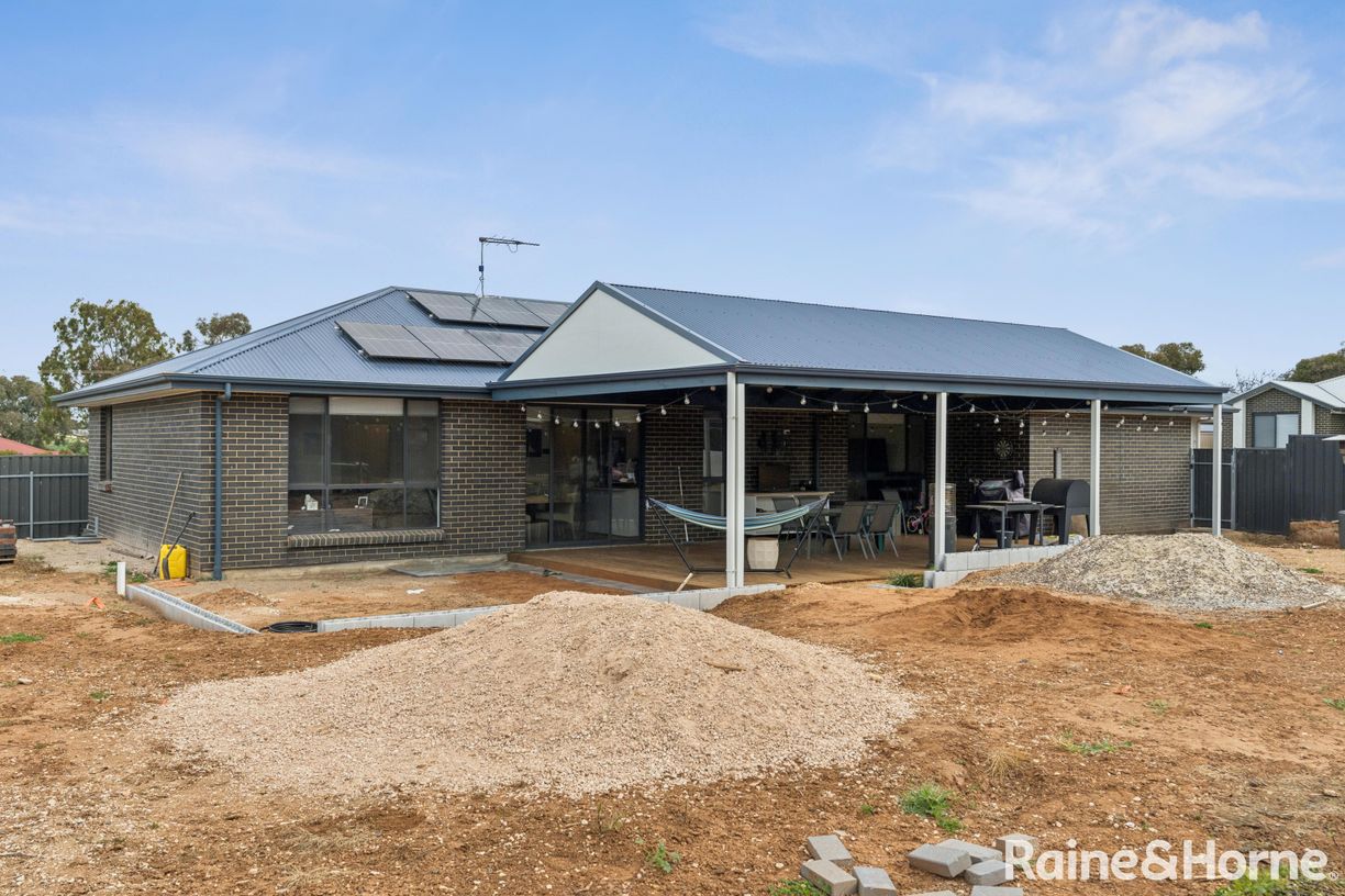 144A Hindmarsh Road — photo 14 of 15