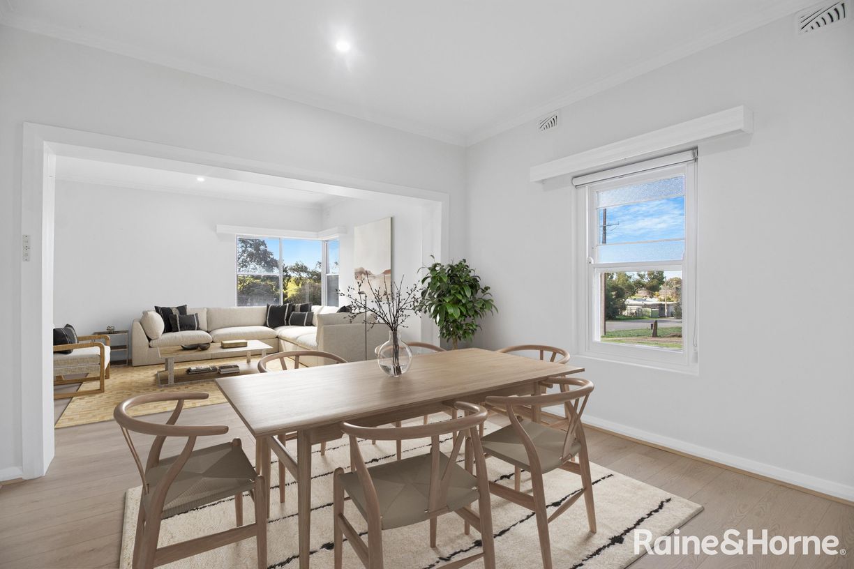 33 Doyle Road — photo 4 of 16