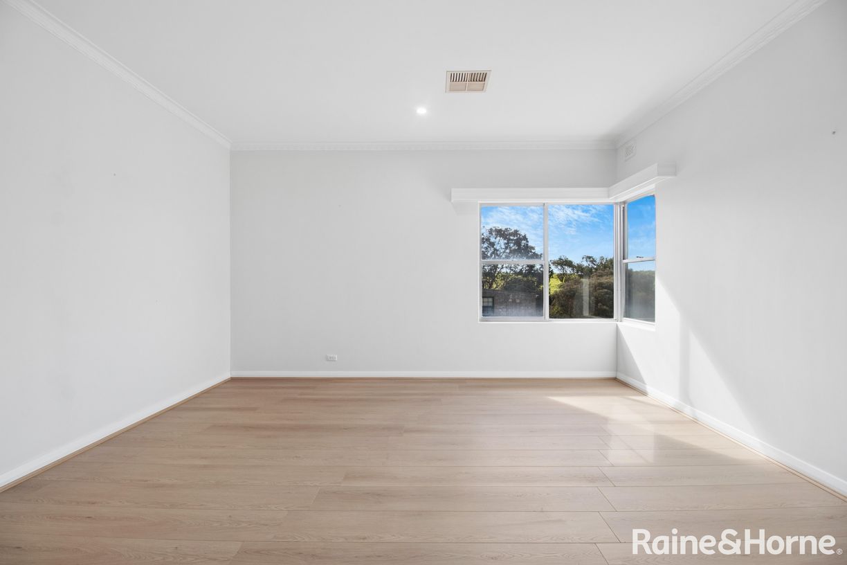 33 Doyle Road — photo 12 of 16
