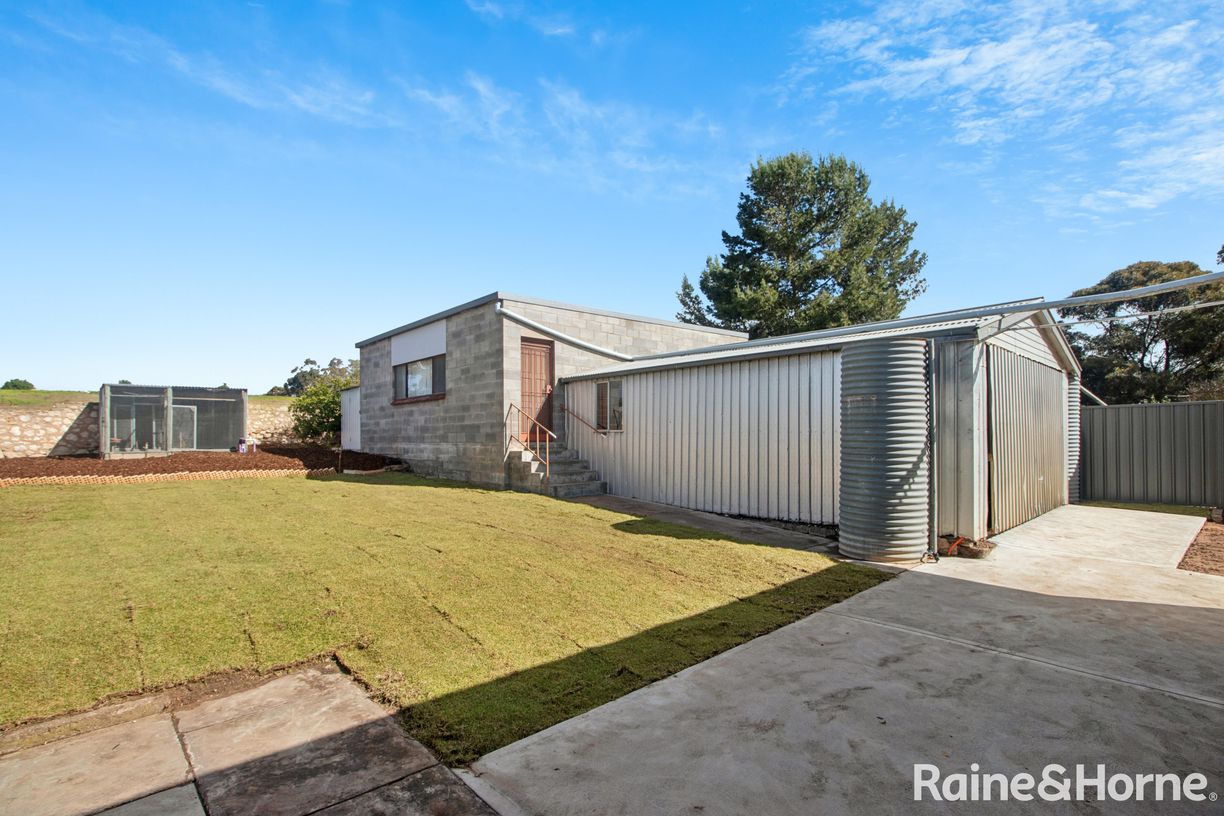 33 Doyle Road — photo 15 of 16