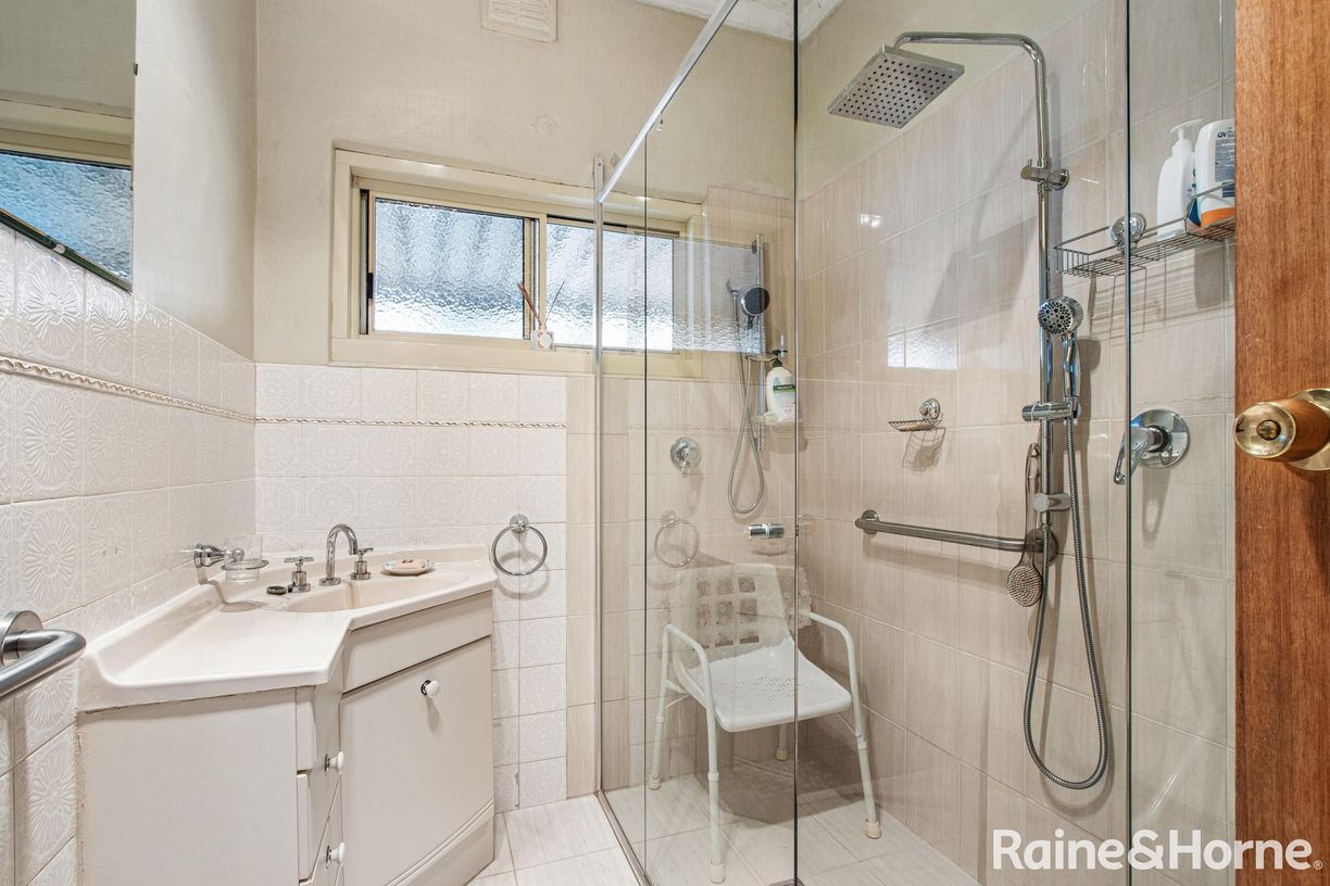 35 Doyle Road — photo 8 of 13