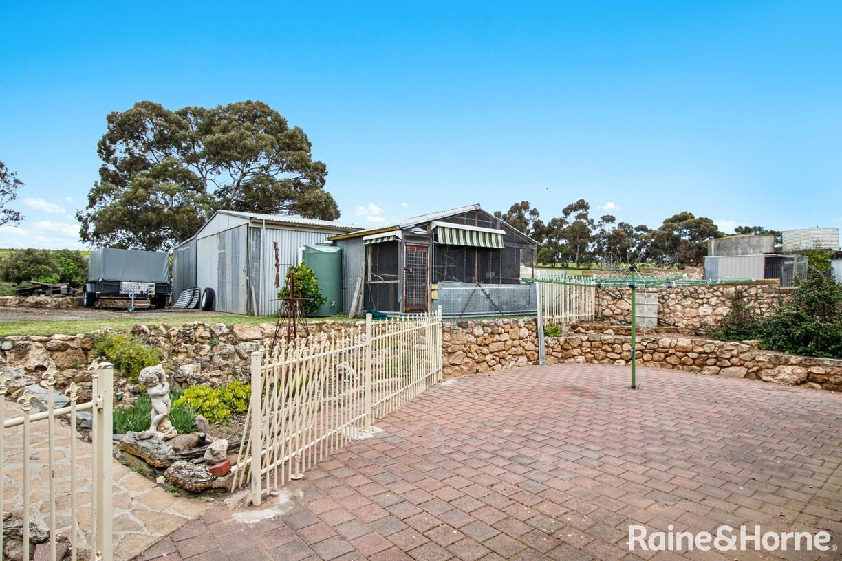 35 Doyle Road — photo 10 of 13