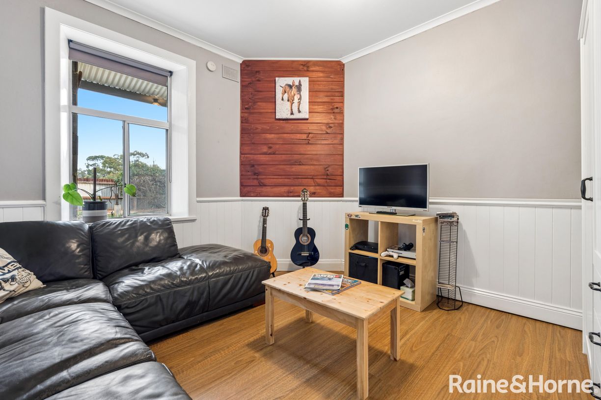 212 Thomas Street — photo 6 of 16