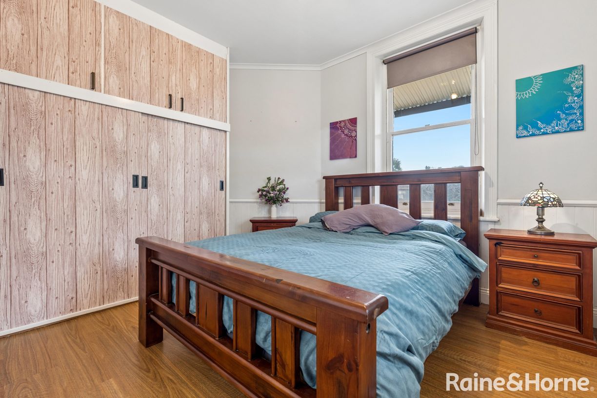 212 Thomas Street — photo 7 of 16