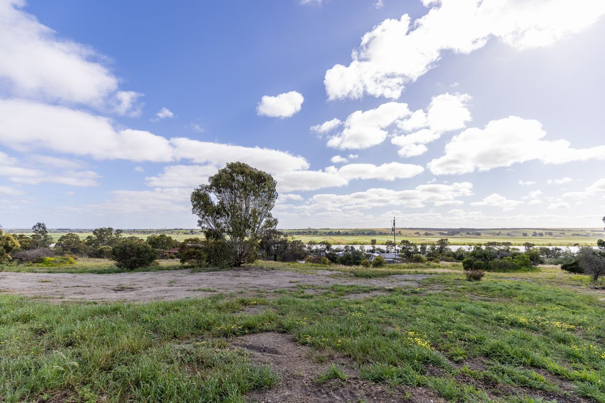 126/Marina View Road — photo 8 of 15