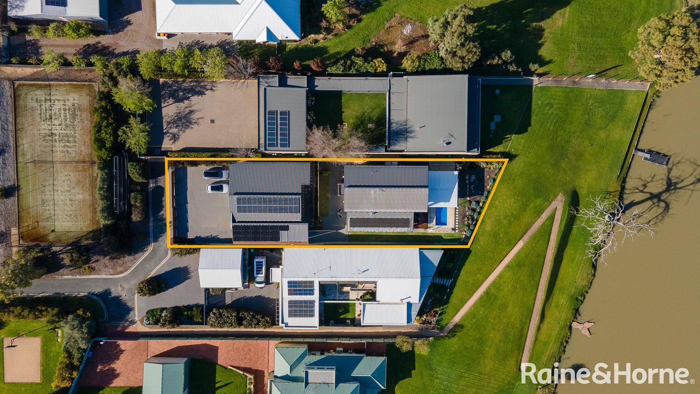 25 Queen Louisa Drive — photo 25 of 25
