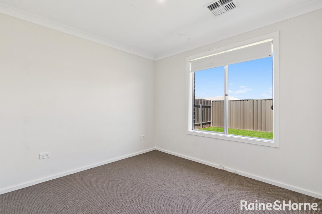 3 Murrundi Crescent — photo 9 of 14