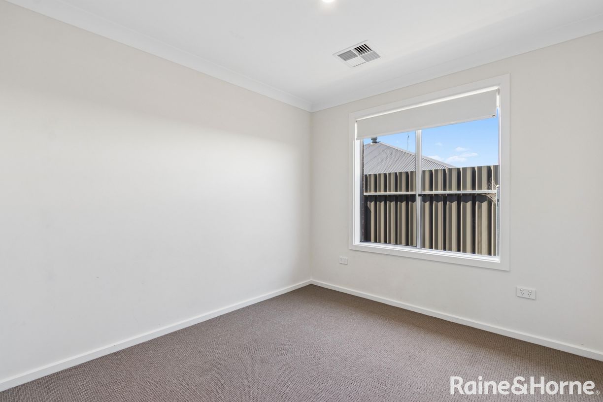 3 Murrundi Crescent — photo 11 of 14