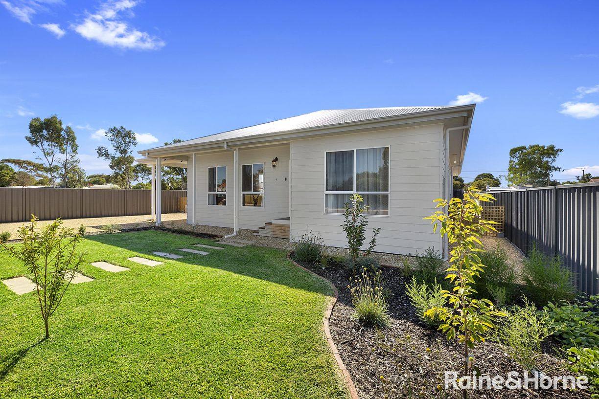 4 Pretoria Street — photo from Raine & Horne Murraylands RLA 145239