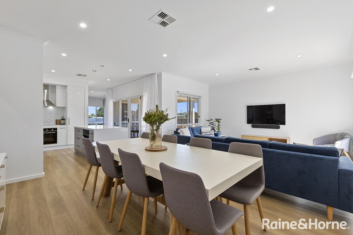 4 Pretoria Street — photo 4 of 13