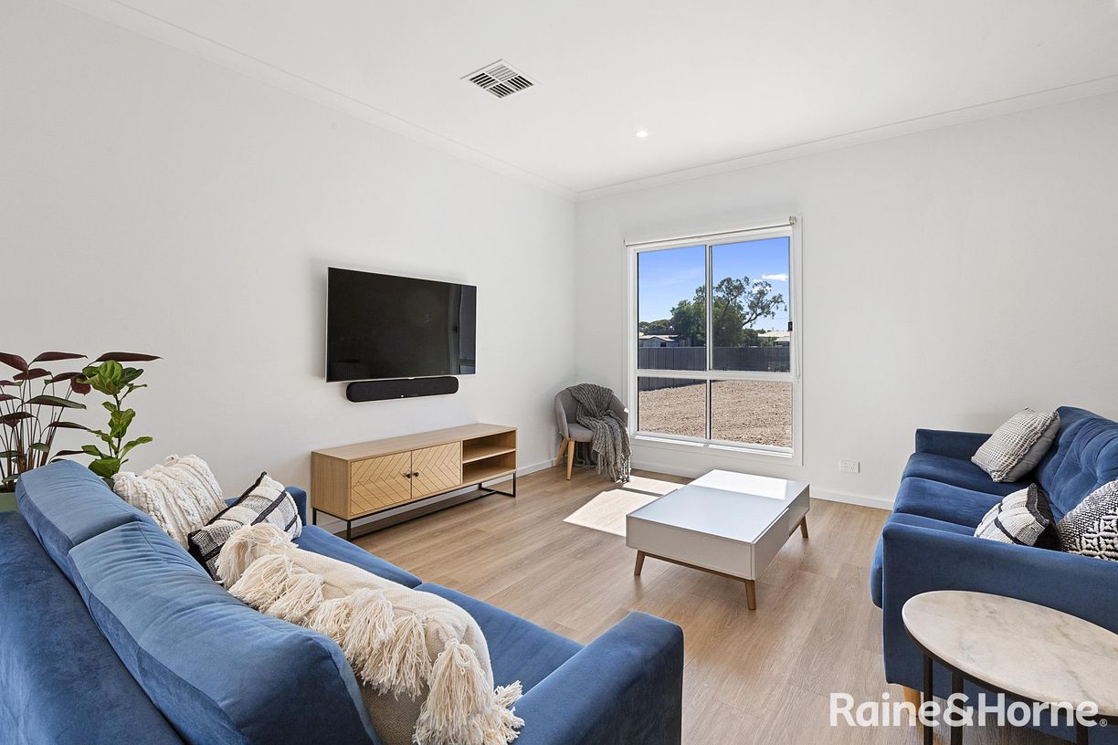 4 Pretoria Street — photo 5 of 13
