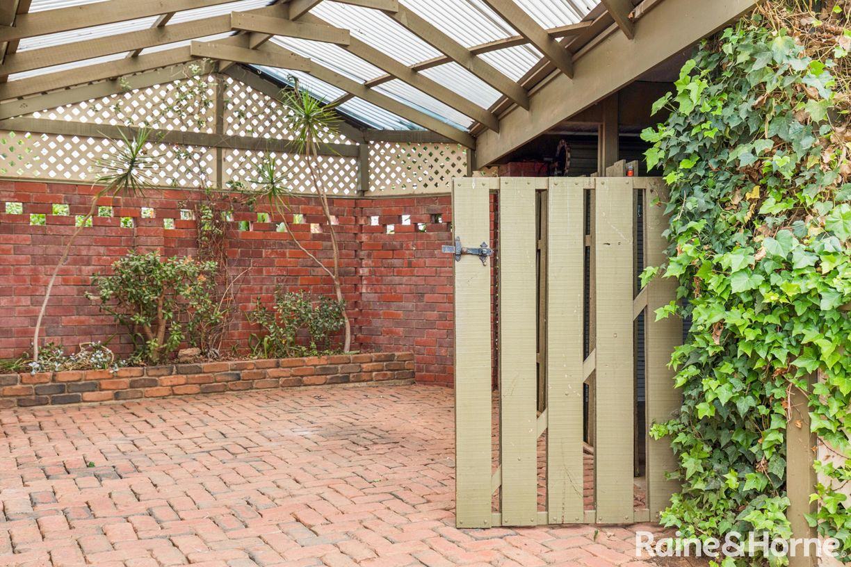 20 Cromwell Road — photo 19 of 23