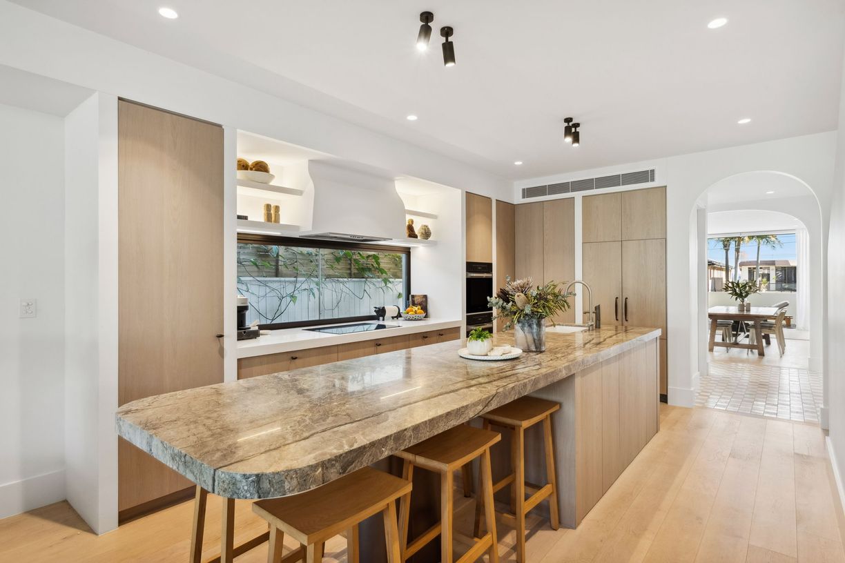 105B Military Road — photo 7 of 16