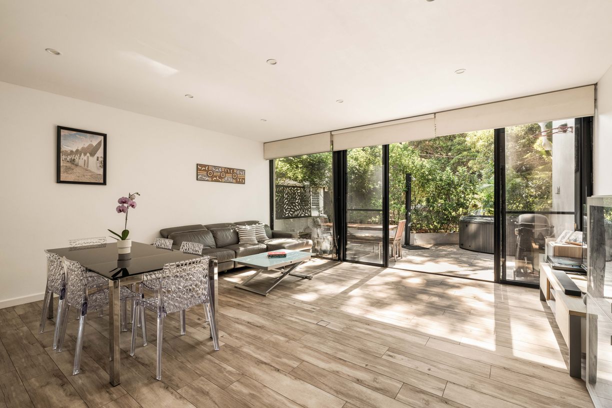 6/271 O'Sullivan Road — photo from Raine & Horne Double Bay
