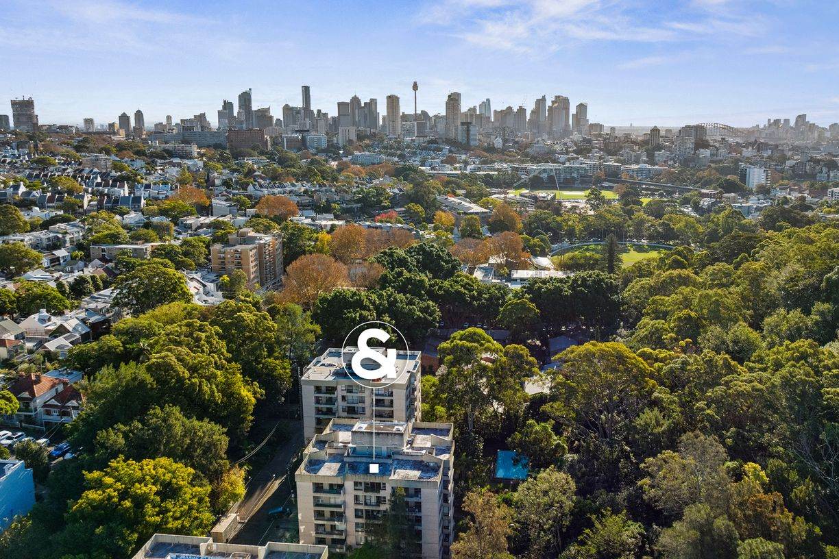 1D/4 Hampden Street — photo from Raine & Horne Double Bay