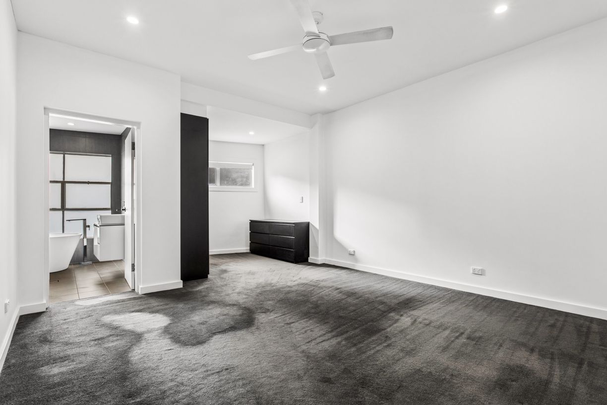 130 New South Head Road — photo 9 of 12