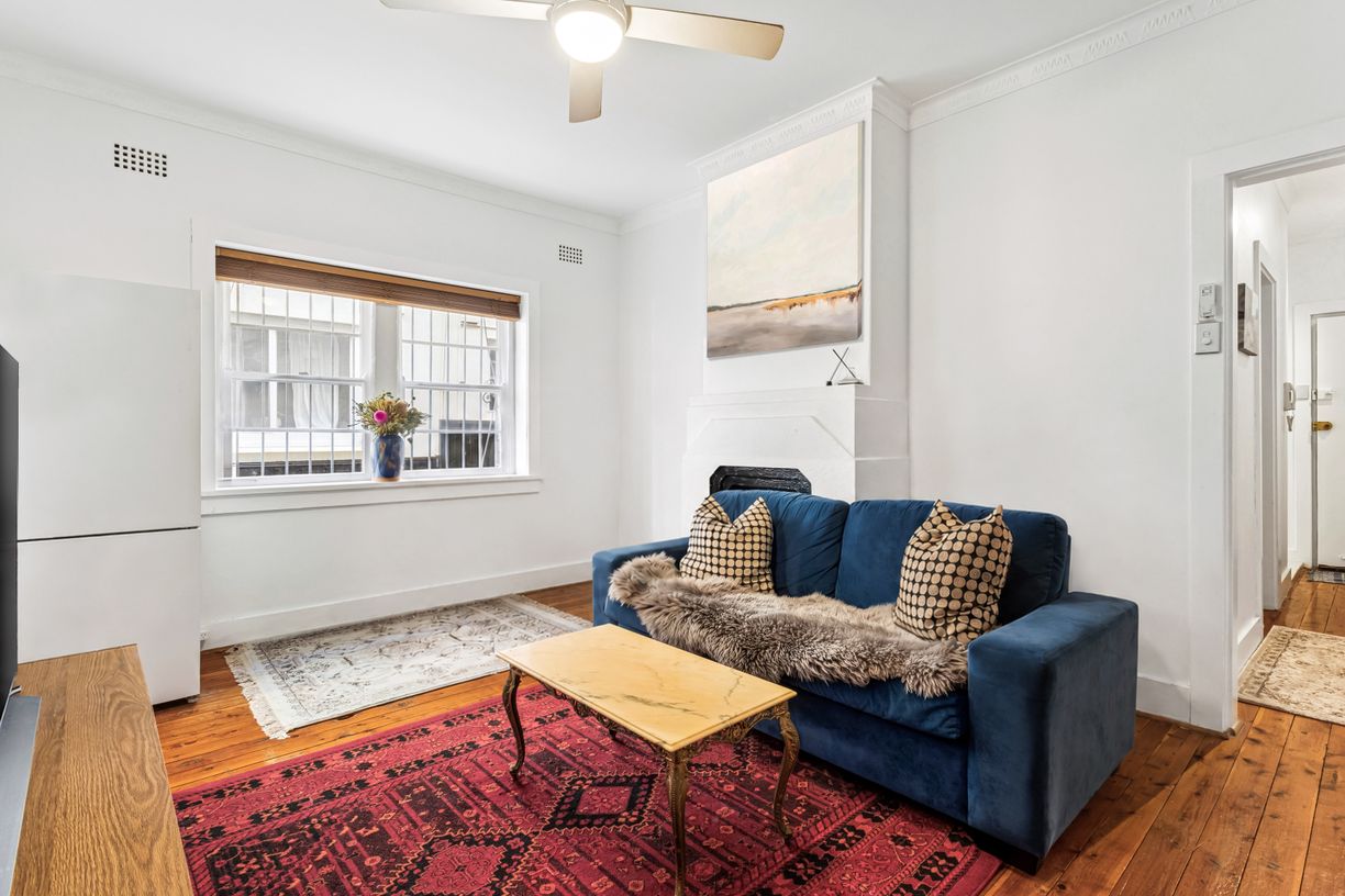 2/36 Ramsgate Avenue — photo from Raine & Horne Double Bay