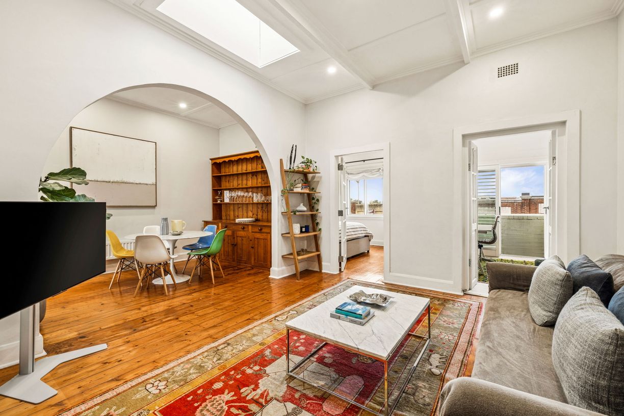9/1A Castlefield Street — photo from Raine & Horne Double Bay