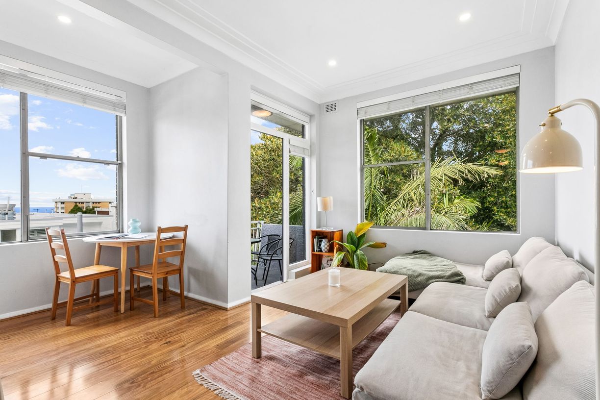 12/22A New Street — photo from Raine & Horne Double Bay