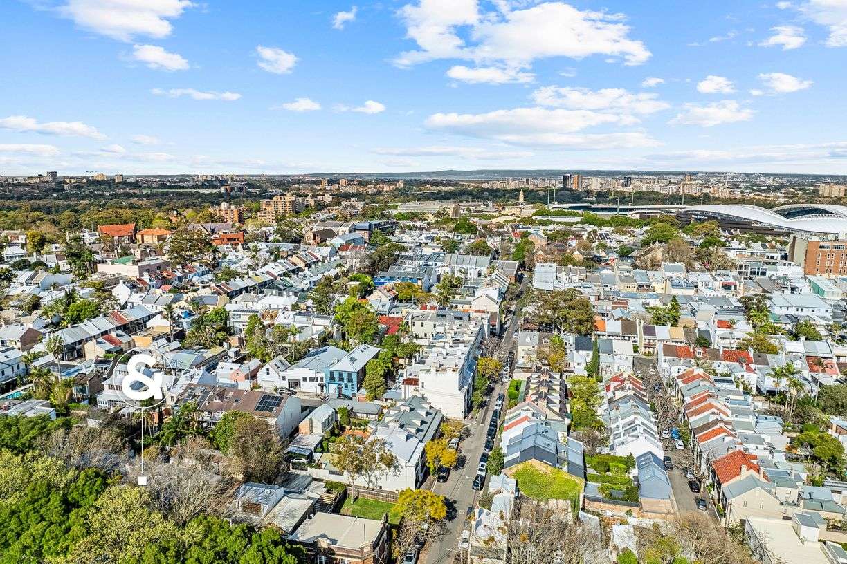 95 Paddington Street — photo 10 of 10