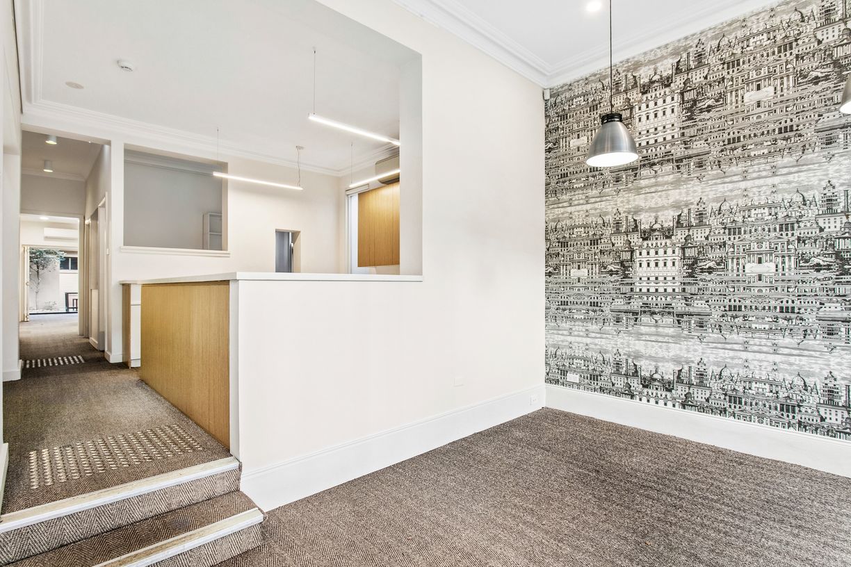 95 Paddington Street — photo 4 of 10