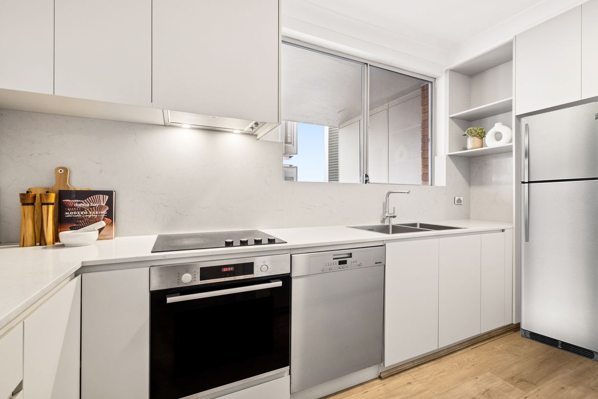 10/52 Penkivil Street — photo 5 of 12