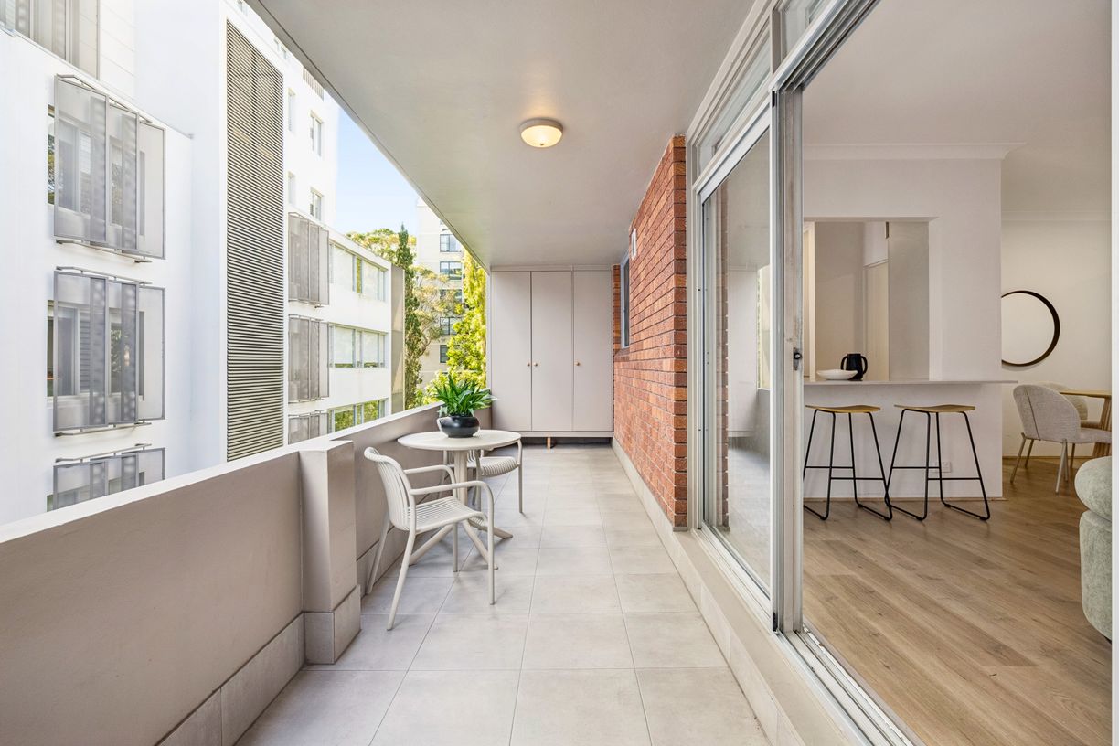 10/52 Penkivil Street — photo 2 of 12