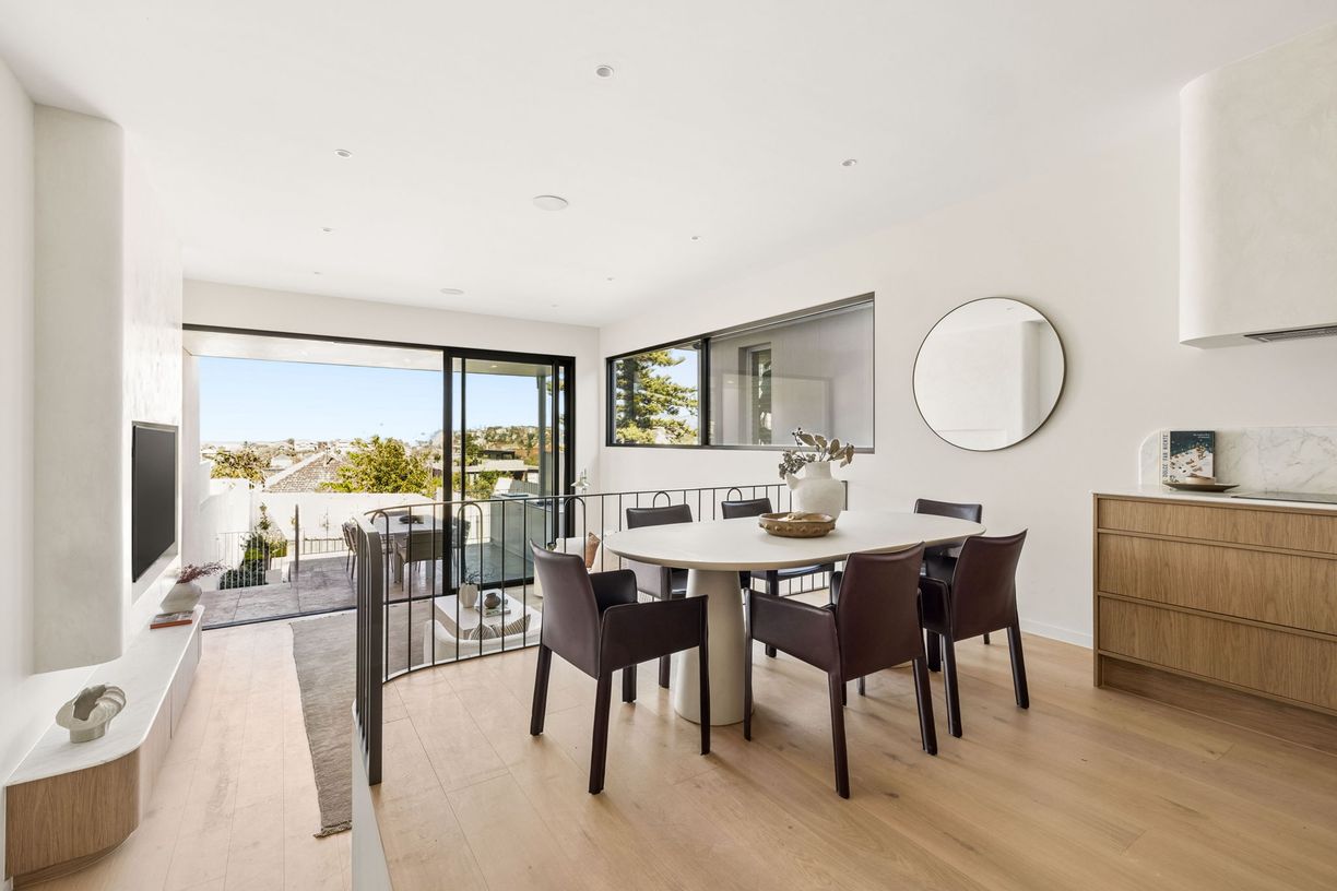 21 Macleay Street — photo 2 of 24