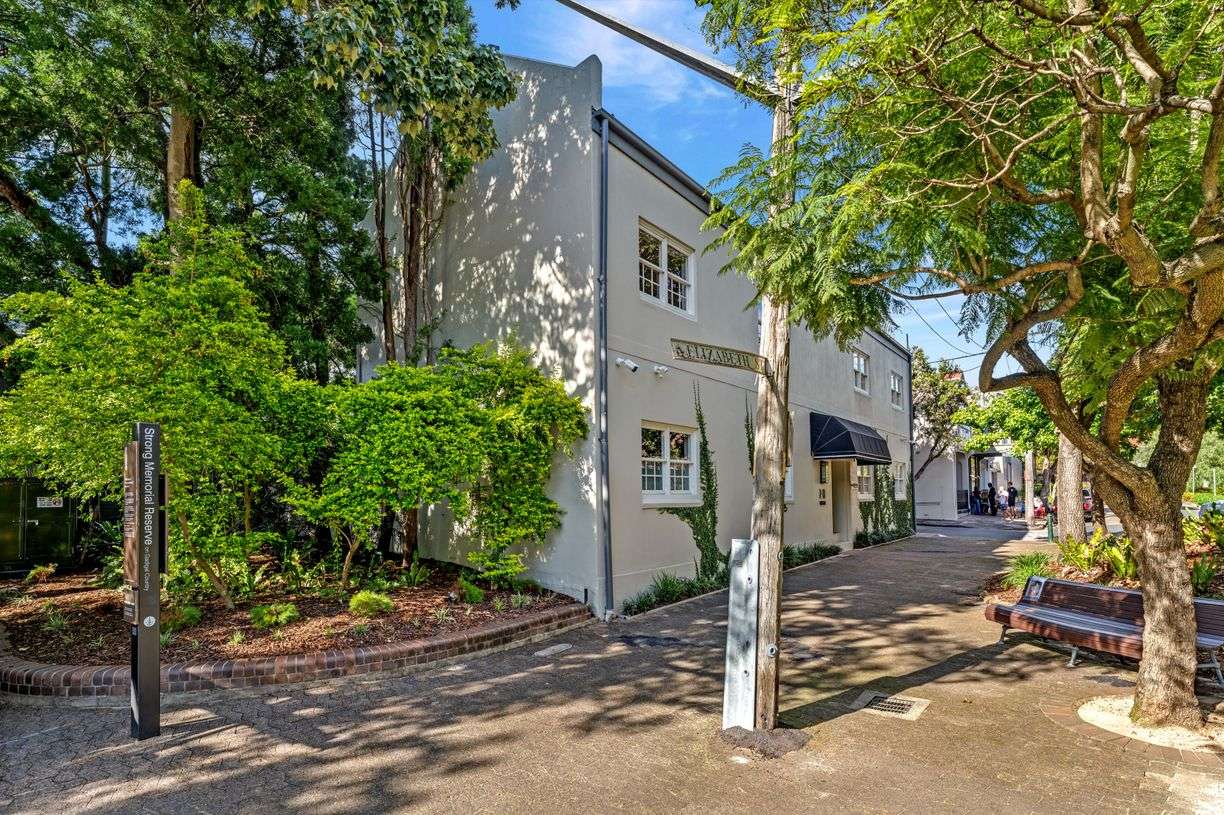 7-13 Elizabeth Street — photo 13 of 25