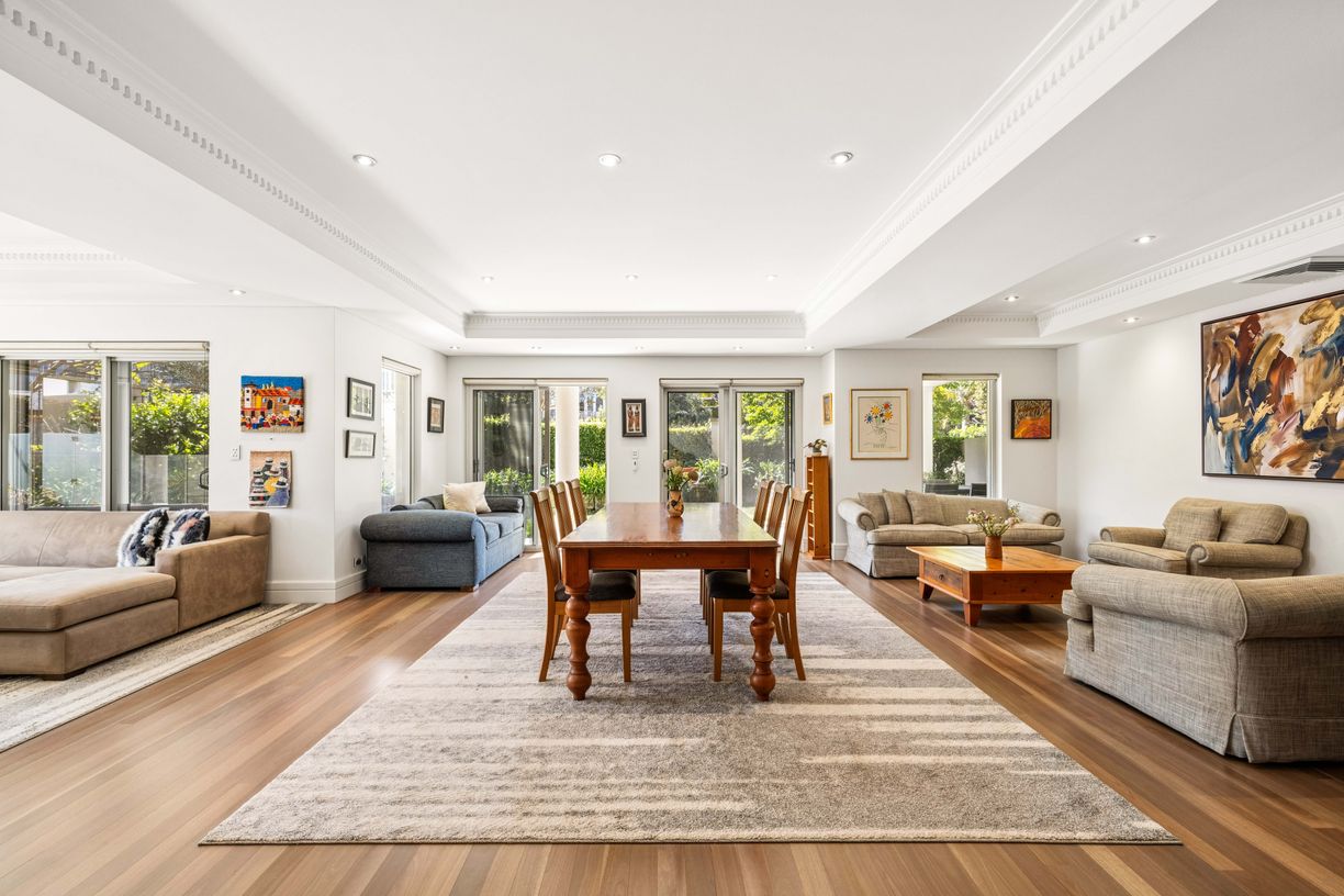 2/1-3 Conway Avenue — photo from Raine & Horne Double Bay