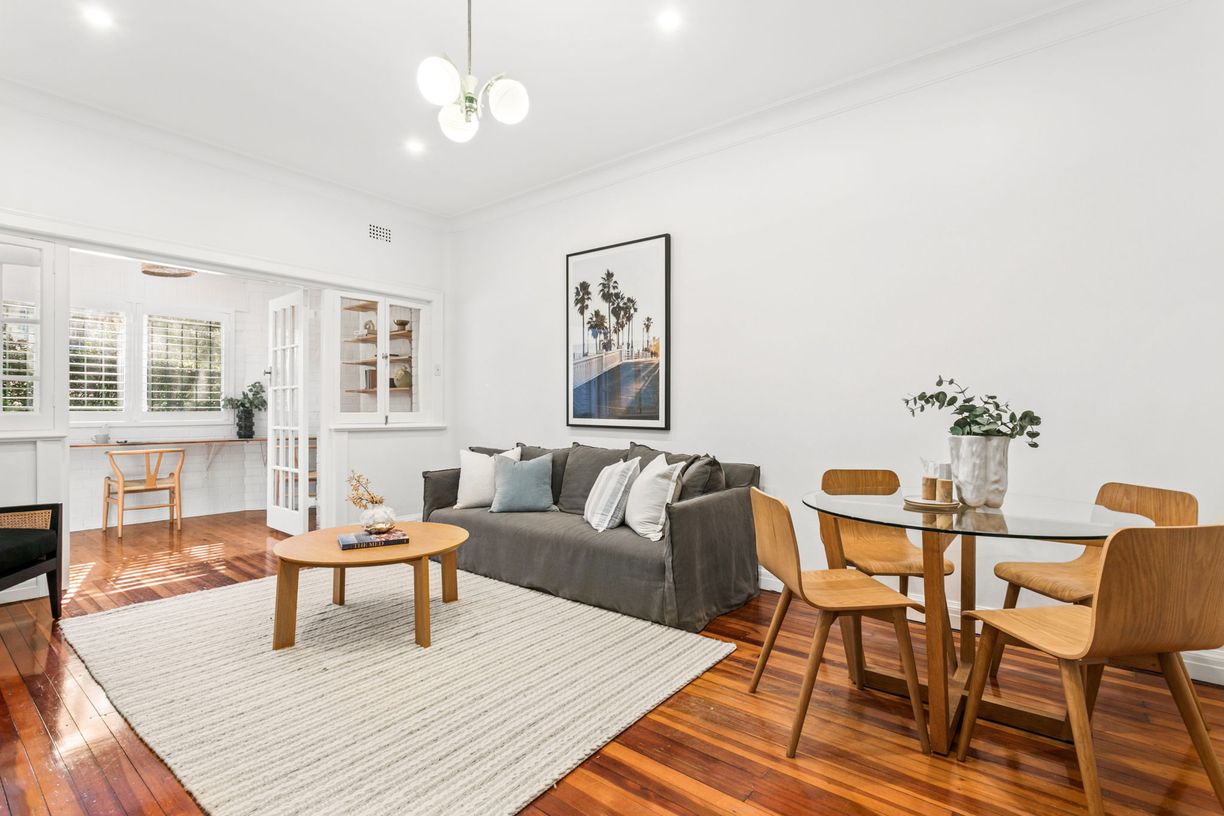 4/34 Bennett Street — photo from Raine & Horne Double Bay