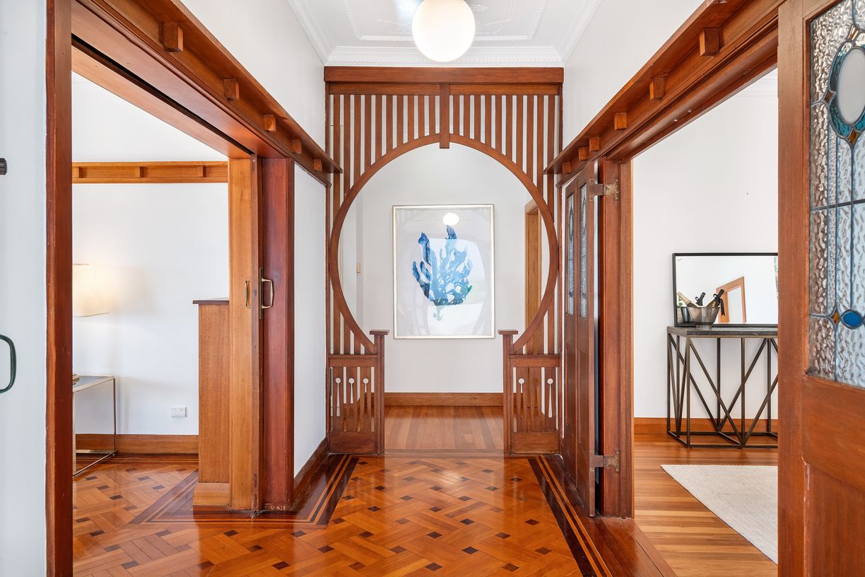56 Kings Road — photo 9 of 20