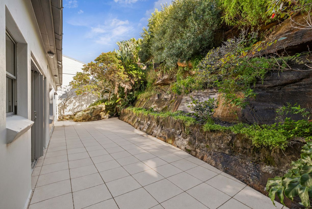 12 Macleay Street — photo 9 of 13