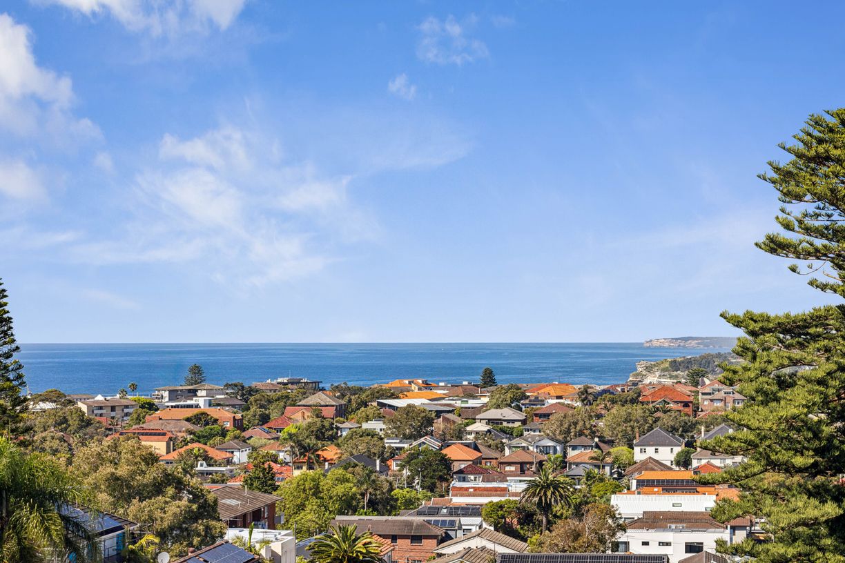 12 Macleay Street — photo from Raine & Horne Double Bay