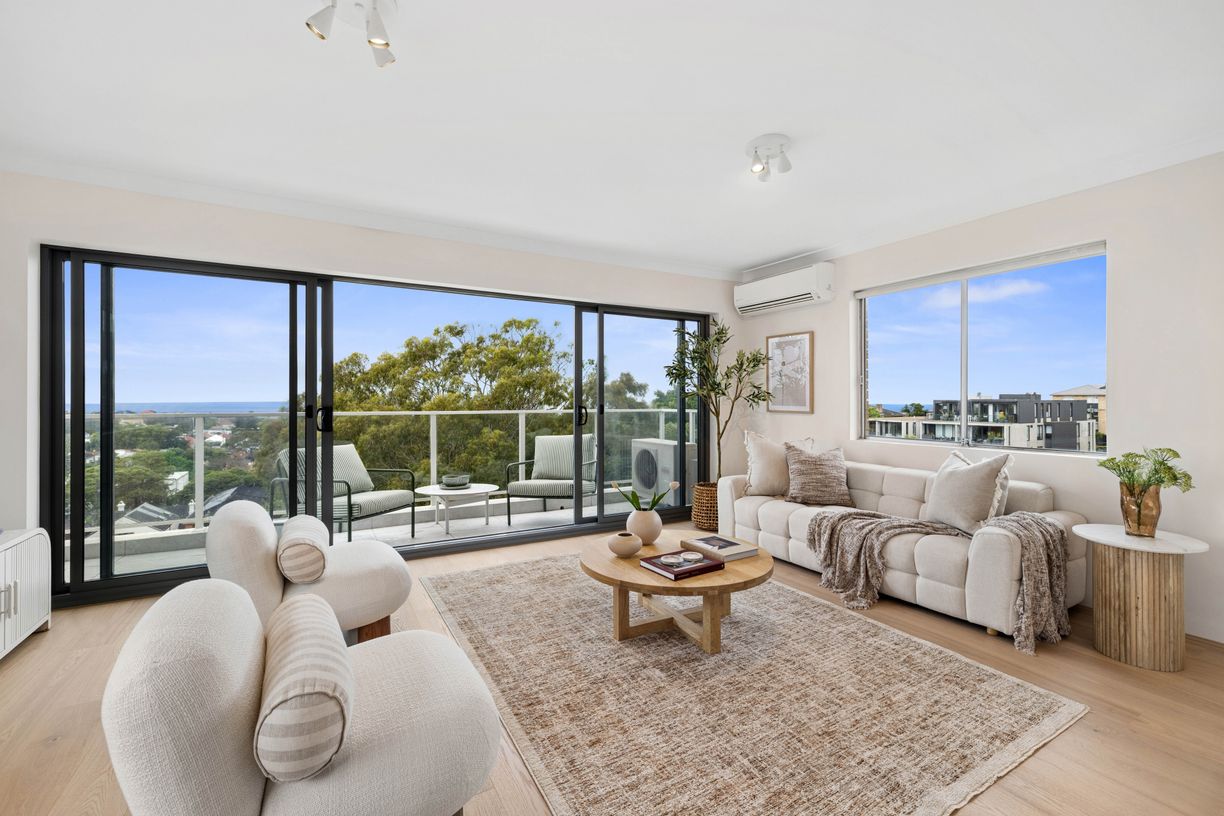 7/44 Bennett Street — photo from Raine & Horne Double Bay