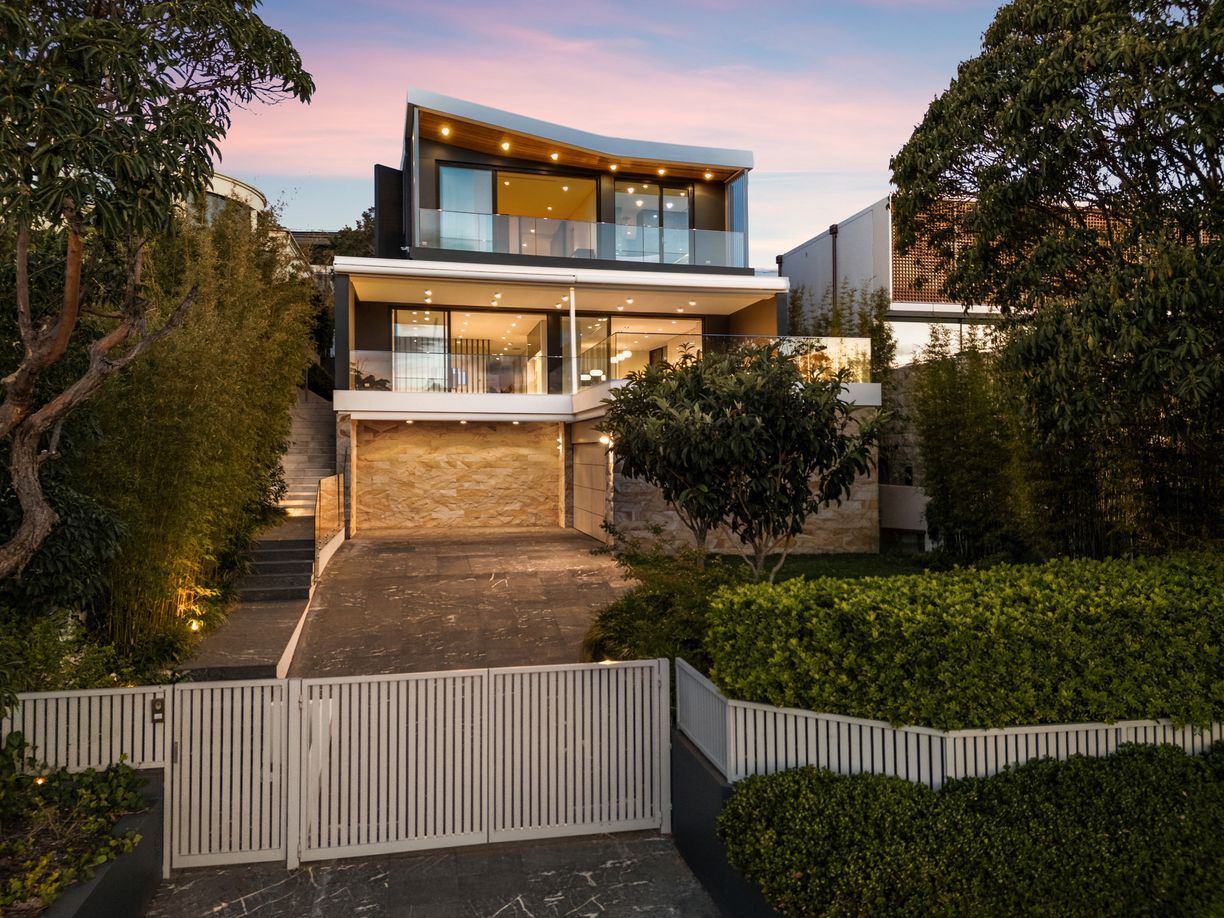 17 Village High Road — photo from Raine & Horne Double Bay