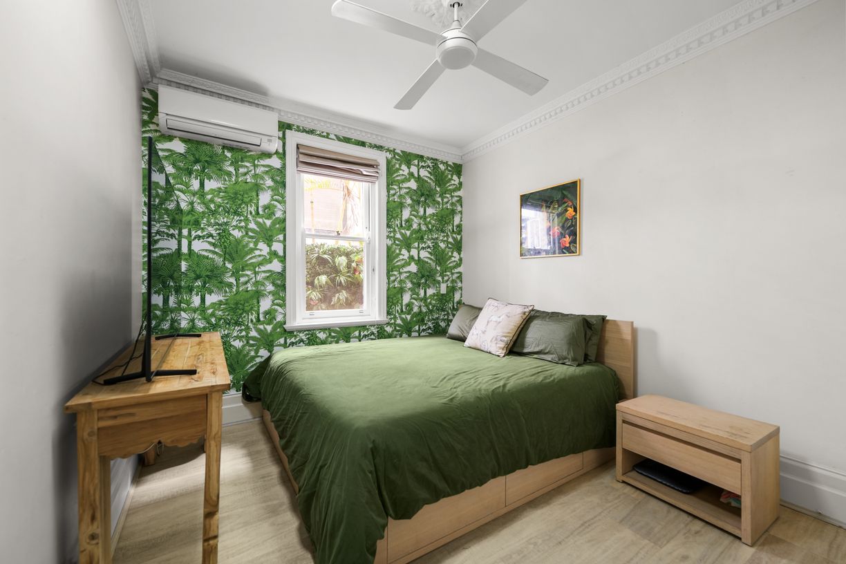 1/125 Hall Street — photo 9 of 19