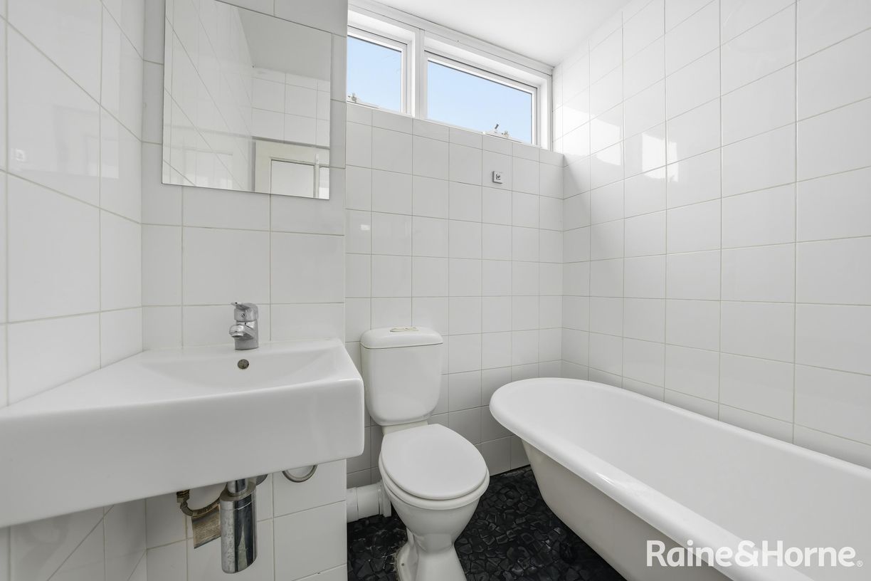 4/660 Barrenjoey Road — photo 5 of 9