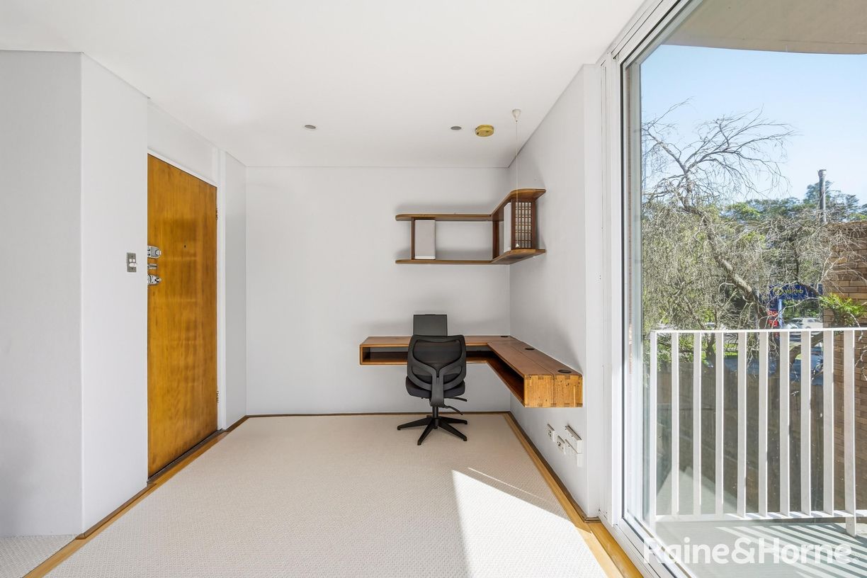 4/660 Barrenjoey Road — photo 3 of 9