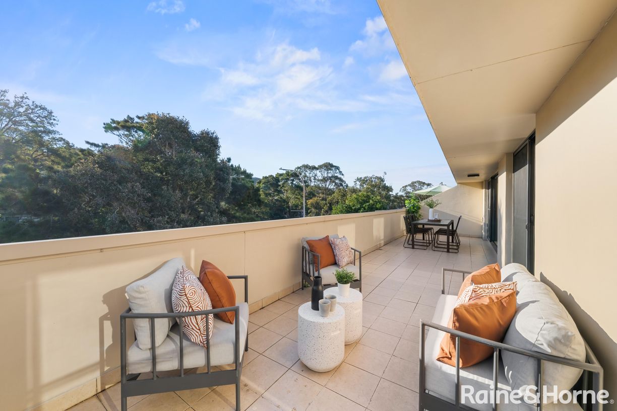 14/42-44 Old Barrenjoey Road — photo 3 of 17