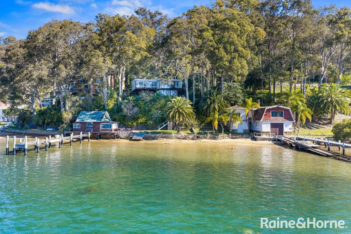 100 Cabarita Road — photo 2 of 25