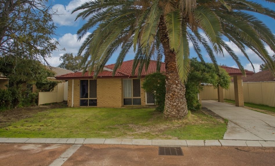 6 Bambra Mews — photo from Raine & Horne Midland
