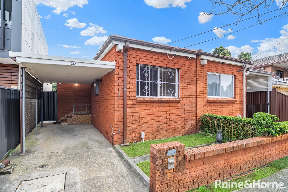 21a George Street — photo from Raine & Horne Botany