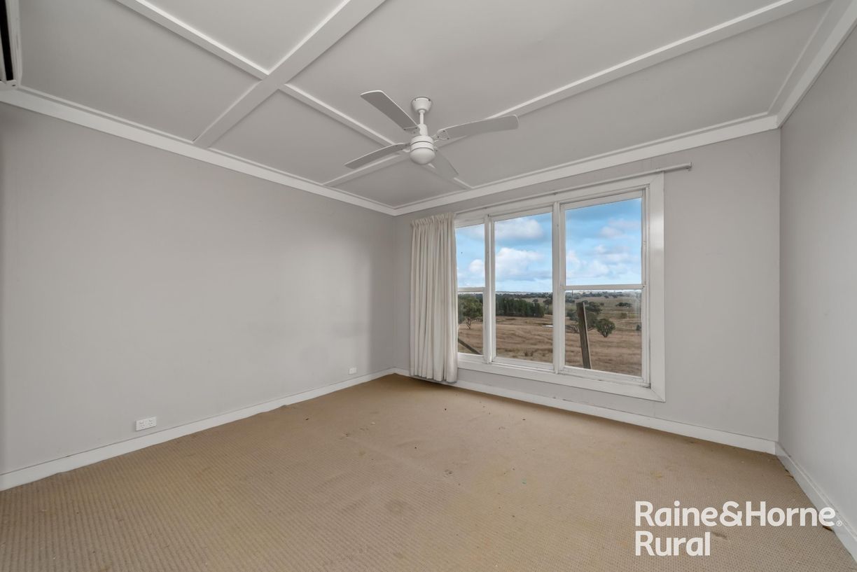 258 Kangaloolah Road — photo 9 of 16