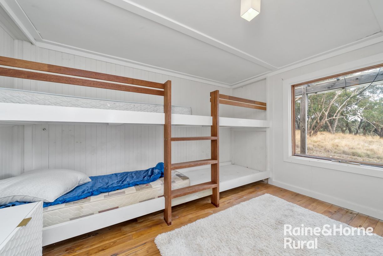 258 Kangaloolah Road — photo 10 of 16