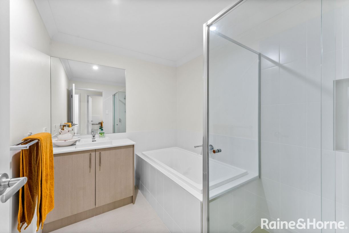 20a Matchless Avenue — photo 13 of 22
