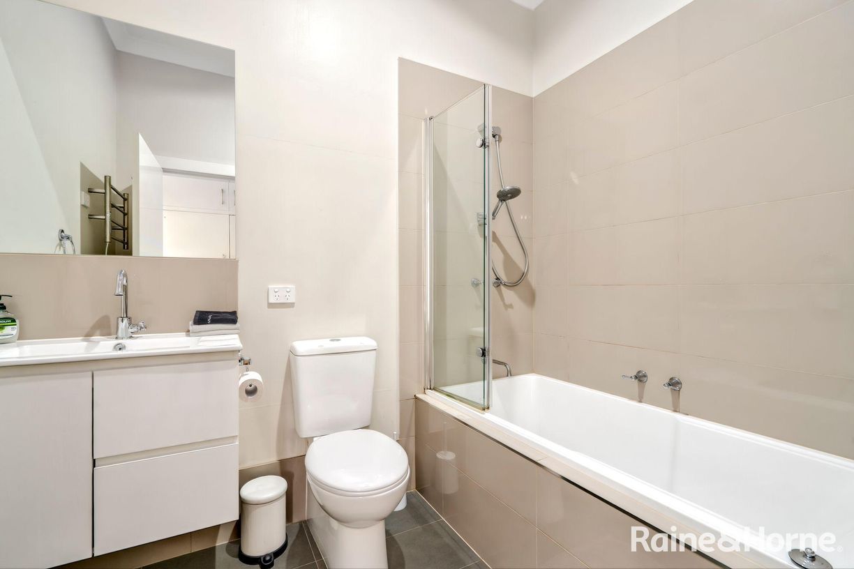 168 Clinton Street — photo 7 of 18