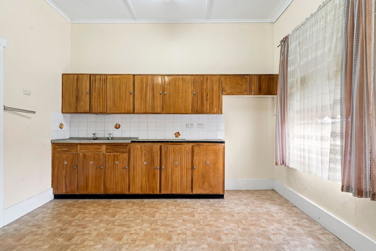 43 Mundy Street — photo 7 of 17