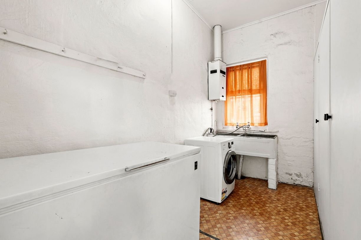 43 Mundy Street — photo 10 of 17